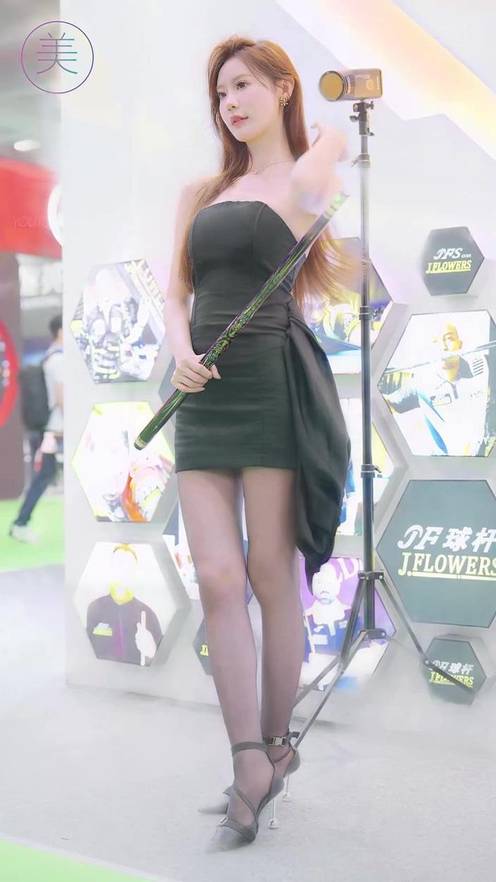 图片[6]-广州国际台球展车模网红随拍 01[20P] – 速更版-学姐图