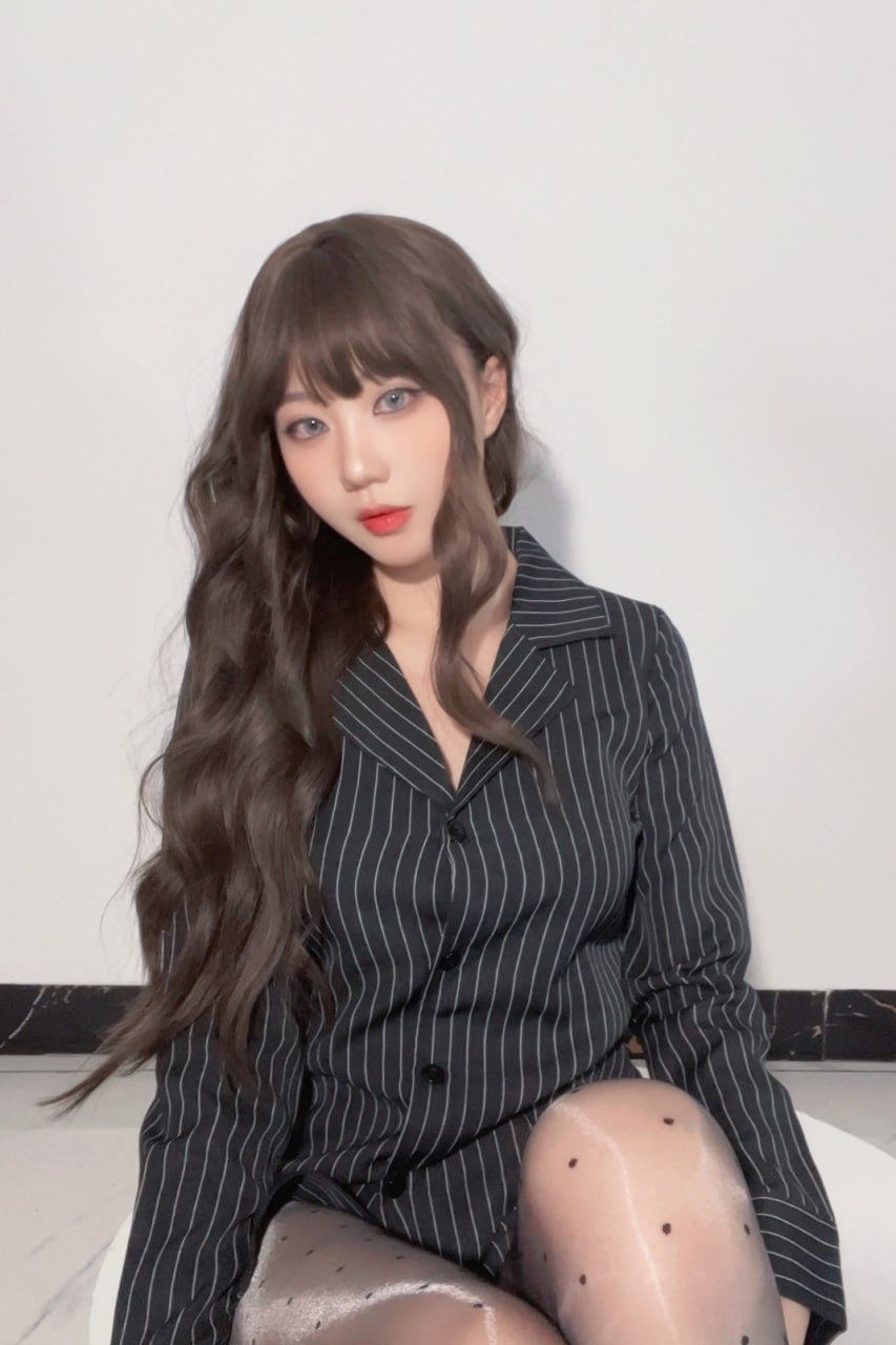 图片[4]-影子喵ghost – 秘书50P-学姐图