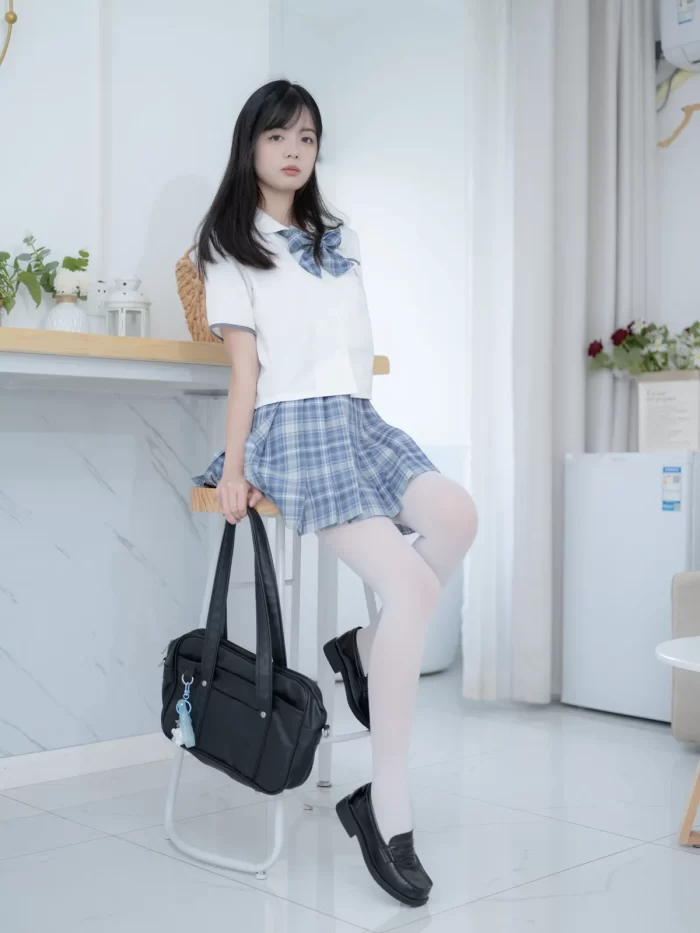 Coser.405 少女秩序 [更新至 50 期]-学姐图