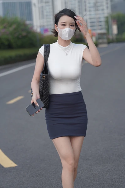 精选街拍作品 NO.3814 丰满包臀裙-学姐图