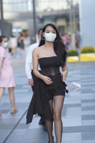 精选街拍作品 NO.3894 黑丝时尚靓女-学姐图